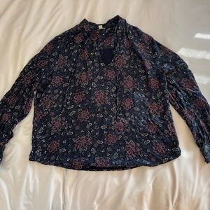 Hinge Floral Blouse - Navy and Red